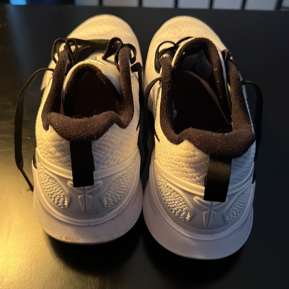 Nike Mamba Focus TB White Wolf Grey Black - Size US 8 - Picture 6 of 13